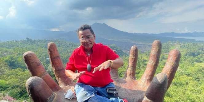 Pulang dari Bali Hotman Paris Dirawat di Rumah Sakit