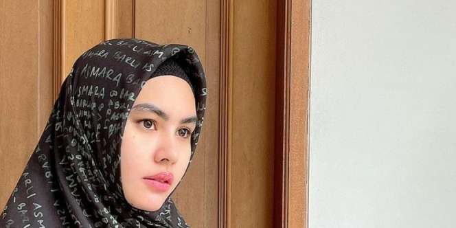 5 Potret Kartika Putri Jalani Laser Hilangkan Tato Alis