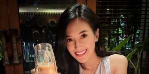 Heboh Pesinetron Sylvia Fully Hamil Besar