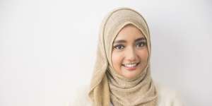 Tutorial Merias Wajah Secara Natural untuk Remaja