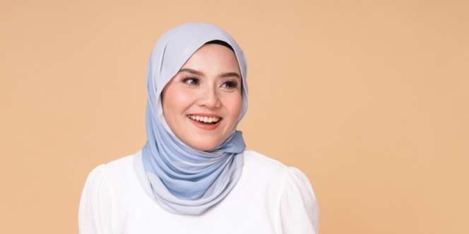 Tips Membuat Wajah 10 Tahun Lebih Muda dengan Makeup