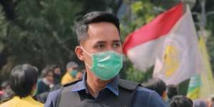 Viral Tak Sengaja Mengumpat, Reporter Ini Klarifikasi Saat Live 