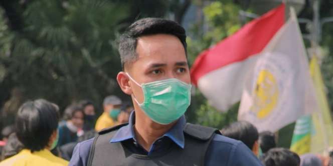 Viral Tak Sengaja Mengumpat, Reporter Ini Klarifikasi Saat Live 