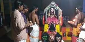 Covid-19 Belum Mereda, Warga India Sembah 'Dewi Corona'