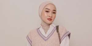 6 Trik Dasar Mix & Match Busana ala Hijaber Kiara Leswara