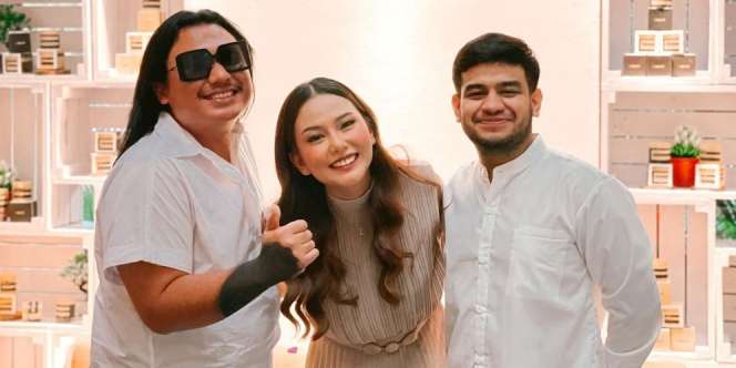 Dikira Prank! Keanu, Fadil Jaidi, & Dara Arafah, Dikasih Motor Crazy Rich Malang