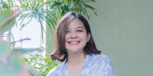 Potret Terkini Tiwi eks T2 Usai Melahirkan, Ibu Dua Anak Rasa ABG!