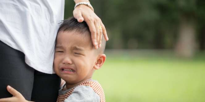 Ucapan 'Tidak Apa-apa' Saat Si Kecil Jatuh Ternyata Kurang Tepat