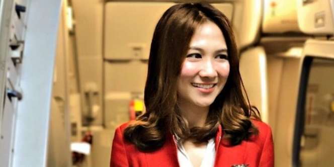 Kisah Pramugari Kena PHK Banting Setir Jualan Nasi, Kini Sukses dan Punya Cabang