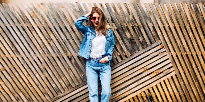 Bikin Nyaman,  Overized Denim Kini Jadi Tren