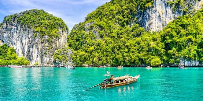 Sudah Divaksinasi? Phuket Siap Menyambutmu Bulan Depan