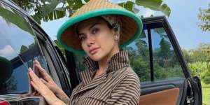 10 Momen Nikita Mirzani ke Mal Pakai Daster Habis Puluhan Juta