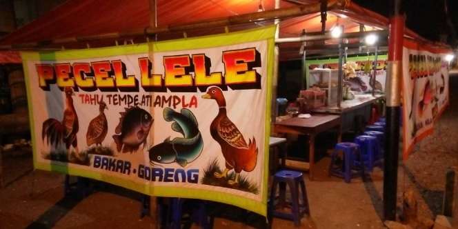 Trik Makan Kaki Lima Biar Tak 'Digetok' Mahal