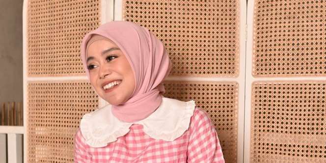 Lesti Kejora Tenteng Tas Mungil, Harganya Bikin Netizen Kejang-kejang
