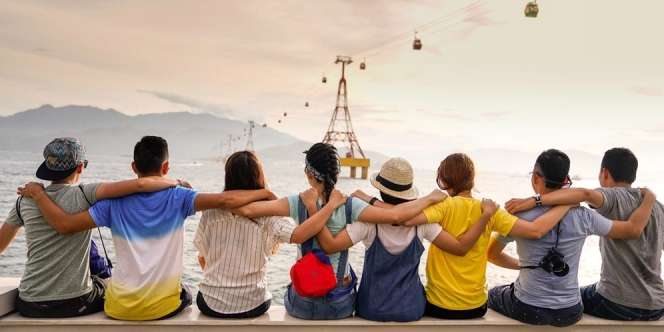 150 Caption untuk Sahabat yang Menyentuh Hati, Bikin Instagram Makin Keren!
