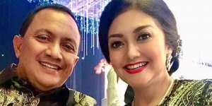 Berenang di Kolam Seluas 80 Meter, Penampilan Bella Saphira Jadi Sorotan