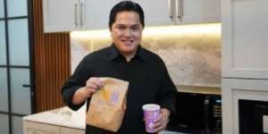 Sayang Anak, Erick Thohir `Sampai Keringatan` Berburu BTS Meal