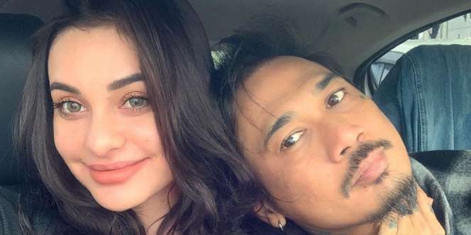 Foto Jerinx Meringkuk Depan Kamar Mandi Saat Dipenjara, Tidur Tanpa Baju