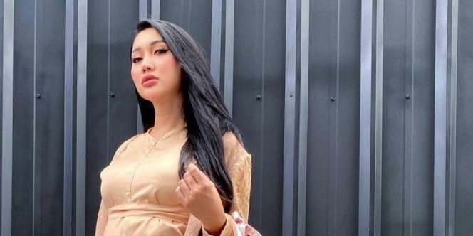 Lucinta Luna Kecelakaan, Joget di Tiang Berujung Tragis