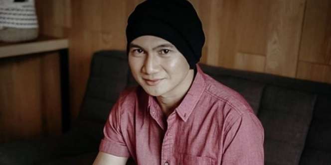 Saat Lepas Kupluk, Begini 5 Penampilan Gaya Rambut Anji yang Manglingi