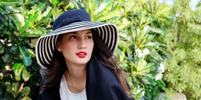 5 Artis Berpostur Tubuh Tinggi, Lebih Jangkung Nadine atau Paula Verhoeven?