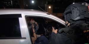 Wanita Cantik Malam-Malam Disuruh Polisi Jalan Maju Mundur, Ulahnya Bikin Ngakak