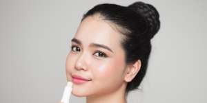 Cegah Masalah Kulit Bibir di Musim Panas dengan Cara Ini