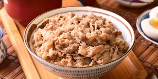 Keren, Pesanan Beef Bowl untuk Pekerja Medis Diantar Pakai Drone