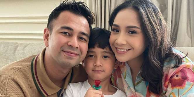 Raffi Ahmad Sewa Satu Bioskop demi Nagita Ngidam Nonton Film