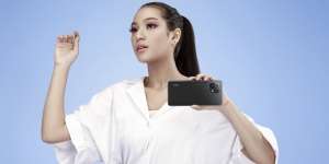 Xiaomi Luncurkan Mi 11 Lite dan Koleksi Kolaborasi dengan Desainer Lokal