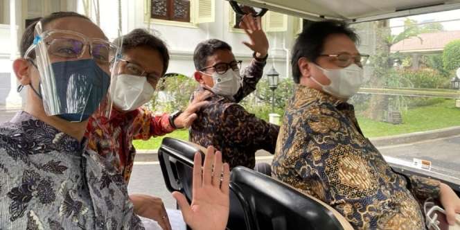 Mobil Cuma Satu Padahal Buru-Buru, Sandiaga Uno Jadi 'Sopir Tembak' Menteri