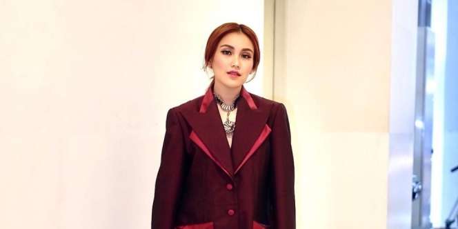 Disindir Cuma Rp250 Ribu, Harga Asli Tas Ayu Ting Ting Bisa Bikin Mingkem