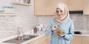 Mengenal Teknik Suntik Vitamin Buat Jaga Stamina Tubuh, Apa Efek & Kelebihannya?