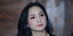 Pakai Dress Rp50 Juta, Aura Nagita Slavina Bak Kate Middleton