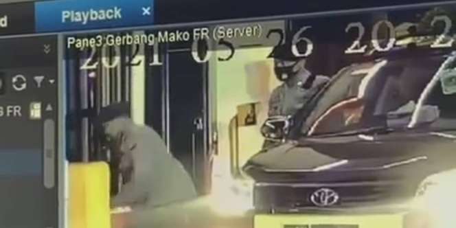 Viral Video Komandan Hantam Polisi Jaga Sampai Jatuh