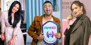 Tak Banyak yang Tahu, 8 Seleb Tajir Ini Ternyata Tak Lulus SMA