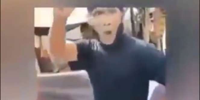 Viral Pria Ngaku Malaikat Munkar Pencabut Nyawa Takuti Emak-Emak