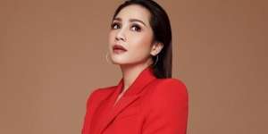 Heboh Harga Selendang Nagita Slavina, Bisa Beli Baju Sekebon