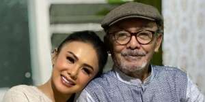 Momen Haru Pertemuan Yuni Shara dengan Sang Ayah