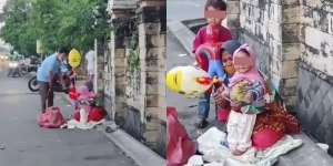 Senyum Bocah Ngemper di Pinggir Jalan Diberi Balon, Warganet Auto Sedih