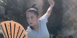 Keren Banget! Krisdayanti Jago Olahraga Wushu Taolu