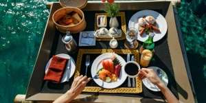 Menu Menggiurkan yang Selalu Ada di Floating Breakfast