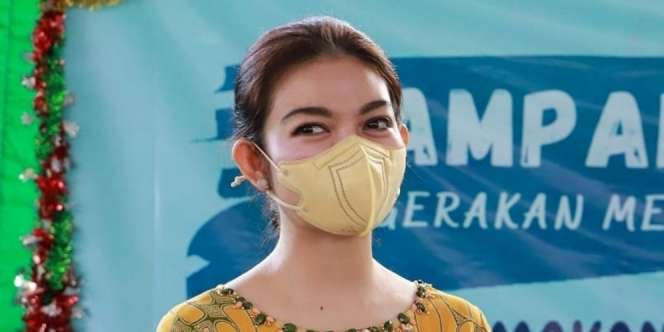 Penampilan Modis Selvi Ananda Berdinas Sebagai Ibu PKK, Salfok Lihat Sepatunya