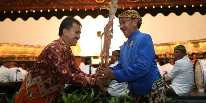 Wafat Usia 72 Tahun, Ini Sosok 'Dalang Setan' Ki Manteb Sudharsono