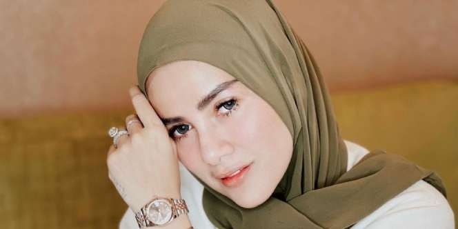 Penampilan Gaya Casual Olla Ramlan, Tubuhnya Jadi Sorotan