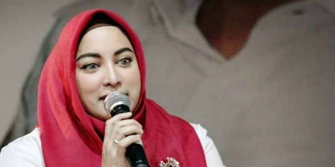 Jane Shalimar Dimakamkan di Pusara yang Sama dengan Sang Ayah