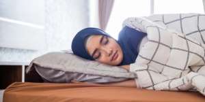 Melunasi Utang Tidur Sejam Biasa 4 Hari, Benarkah?
