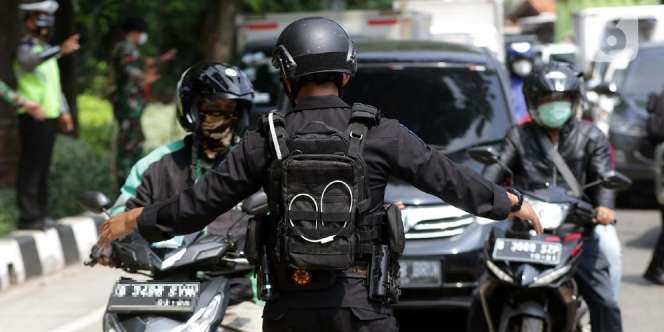 Kronologis Paspampres dan Petugas Bersitegang di Penyekatan PPKM