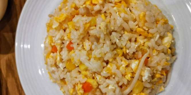 Cara Simpel Bikin Nasi Goreng Ikan Asin ala Resto Chinese Food