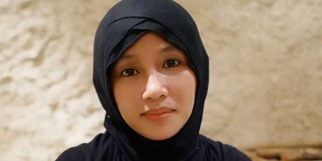 Dicibir Netizen Gara-gara Nulis Buku, Selebgram Fatimah Az Zahra Buka Suara